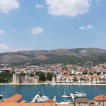 Lucia Appartement Trogir