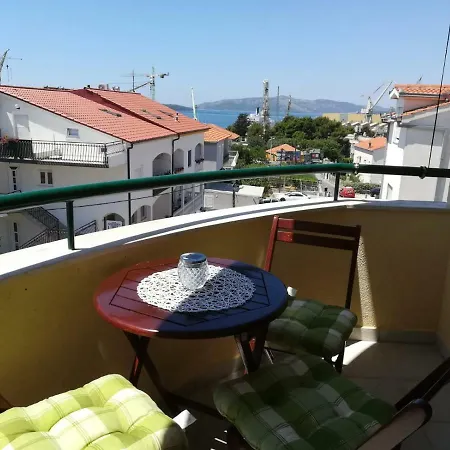 Lucia Appartement Trogir
